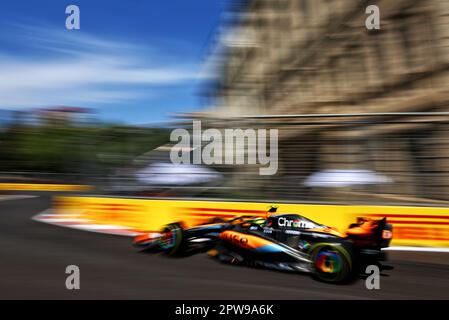 Baku, Aserbaidschan. 29. April 2023. Lando Norris (GBR) McLaren MCL60. 29.04.2023. Formel-1-Weltmeisterschaft, Rd 4, Aserbaidschan Grand Prix, Baku Street Circuit, Aserbaidschan, Sprint Day. Das Foto sollte wie folgt lauten: XPB/Press Association Images. Kredit: XPB Images Ltd/Alamy Live News Stockfoto