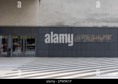Mailand, Italien - april 28 2023 - Arcimboldi Theater alla Scala im Viertel Bicocca Stockfoto