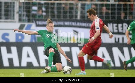Münster, Deutschland. 28. April 2023. firo : 04/28/2023-Fußball, Fußball, Saison der Regionalliga, 2022/2023, Regionalliga West, Rückflug, 32. Spieltag SC Preussen Munster, SCP, Preussen Münster - Fortuna Köln 1:3 Duelle, Denis Grote Credit: dpa/Alamy Live News Stockfoto