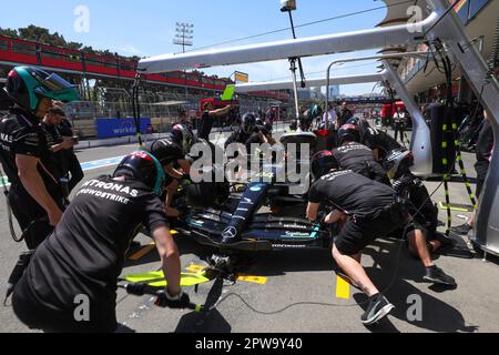 Baku, Aserbaidschan. 29. April 2023. Mercedes-AMG Petronas F1 Team, F1 Grand Prix von Aserbaidschan auf dem Baku City Circuit am 29. April 2023 in Baku, Aserbaidschan. (Foto von HIGH TWO) dpa/Alamy Live News Stockfoto