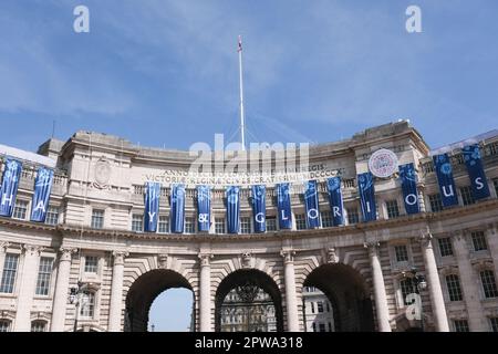 London, Großbritannien. 29. April 2023 Krönung von König Karl III Vorbereitungen für den Mall Credit: Matthew Chattle/Alamy Live News Stockfoto