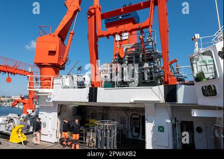 Kiel, Deutschland, 29. April 2023. Das Forschungsschiff Alkor von GEOMAR im Kieler Hafen Stockfoto