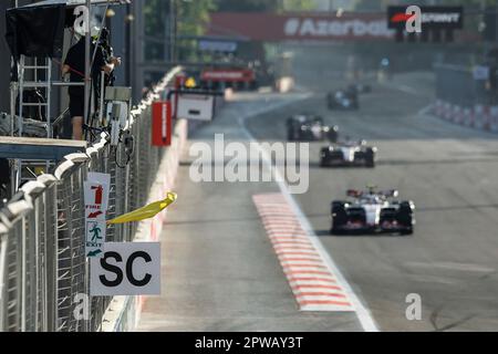 Baku, Aserbaidschan. 29. April 2023. F1 Sicherheitswagen, F1 Grand Prix von Aserbaidschan am Baku City Circuit am 29. April 2023 in Baku, Aserbaidschan. (Foto von HIGH TWO) dpa/Alamy Live News Stockfoto