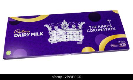 Cadbury Dairy Milk The King's Coronation Chocolate Bar Stockfoto