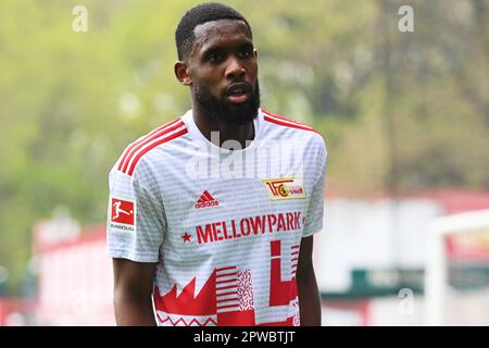 Berlin, Deutschland. 29. April 2023. Jordan Siebatcheu (45) vom 1.FC Union Berlin während des Spiels Bundesliga - 1.FC Union Berlin gegen Bayer Leverkusen - an der Alten Foersterei. Berlin, Deutschland. (Ryan Sleiman /SPP) (Foto: Sports Press Photo/Sports Press Photo/C - FRIST VON EINER STUNDE - FTP NUR AKTIVIEREN, WENN BILDER WENIGER ALS EINE STUNDE ALT sind - Alamy) Guthaben: SPP Sport Press Photo. Alamy Live News Stockfoto