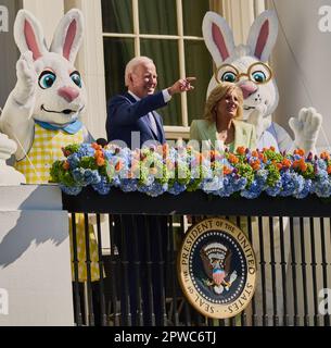 WASHINGTON, D.C., USA – 10. APRIL 2023: Präsident Joe Biden und First Lady Jill Biden nehmen an der jährlichen Osterrolle Teil. Stockfoto