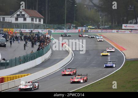 Spa Francorchamps, Belgien. 29. April 2023. SPA-Francorchamps, Belgien, Samstag, 29. APRIL 2023: Beginn des Rennens, Führung der FIA-WEC-Weltmeisterschaft für Ferngespräche auf der belgischen Ardennenstrecke, gebührenpflichtiges Bild, Foto Copyright © ATP Geert FRANQUET (FRANQUET/ATP/SPP) Guthaben: SPP Sport Press Photo. Alamy Live News Stockfoto