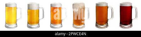 Set mit Tassen mit kaltem, leckerem Bier auf weißem Hintergrund. Bannerdesign Stockfoto