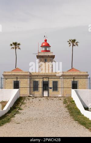 Farol da Ponta da Piedade, historischer Leuchtturm in Lagos, FAO-Bezirk, Algarve, Portugal Stockfoto