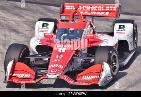 Long Beach, CA - 15. April 2023: IndyCar-Fahrer Marcus Ericsson nimmt am Grand Prix von Long Beach in Chip Ganassi Racings Auto Nr. 8 Teil. Stockfoto