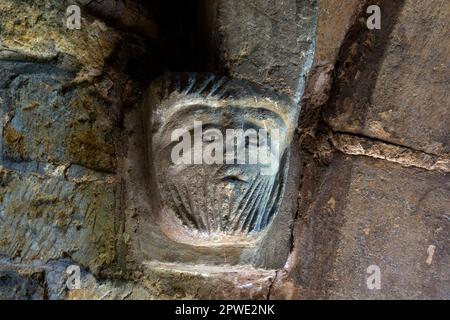 Kopf in die Südveranda, St. Mary's Church, Ringstead, Northamptonshire, England, Großbritannien Stockfoto