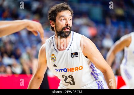 Madrid, Madrid, Spanien. 30. April 2023. Sergio Llull (Real Madrid) während des Basketballspiels zwischen Real Madrid und Zaragoza Basket, gültig für den Spieltag 30 der spanischen Basketballliga ACB namens „Liga Endesa“, gespielt am Sonntag, den 30. April 2023 im Wizink Center in Madrid (Kreditbild: © Alberto Gardin/ZUMA Press Wire) REDAKTIONELLE VERWENDUNG! Nicht für den kommerziellen GEBRAUCH! Kredit: ZUMA Press, Inc./Alamy Live News Stockfoto