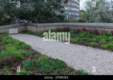 Die ursprüngliche Tafel erinnert an den damals neu benannten Olympic Way (früher Kings Way) im Jahr 1948. 2023 wiederhergestellt. Stockfoto