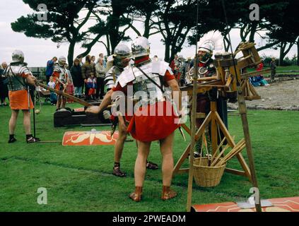 Die Anzeige der Mine Street Guard zeigt den Betrieb der römischen Artillerie, Catapulta und Onegar Stockfoto