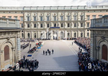Stockholm, Schweden. 30. April 2023. STOCKHOLM 20230430The. Geburtstagsfeier von König Carl Gustaf am Sonntag im Stockholmer Palast. Foto: Christine Olsson/TT/Code 10430 Kredit: TT News Agency/Alamy Live News Stockfoto