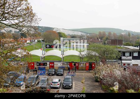 Lewes, Großbritannien. 30. April 2023. Lewes, England, April 30. 2023: Allgemeiner Überblick über die Dripping Pan vor dem FA Womens Championship Fußballspiel zwischen Lewes und Durham im Dripping Pan in Lewes, England. (James Whitehead/SPP) Kredit: SPP Sport Press Photo. Alamy Live News Stockfoto