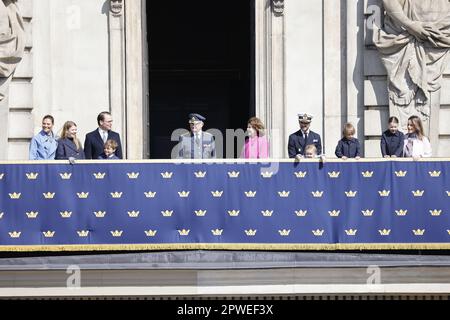STOCKHOLM 20230430 Kronprinzessin Victoria, Prinzessin Estelle, Prinz Oscar, Prinz Daniel, König Carl XVI Gustaf, Königin Silvia, Prinz Carl Philip, PRI Stockfoto