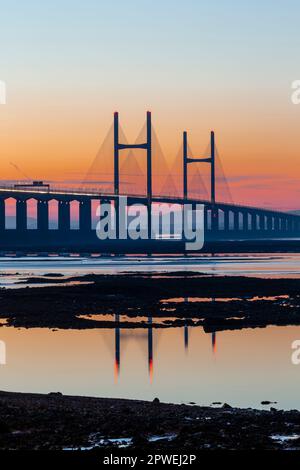 Prince of Wales (M4) Brücke über die Severn-Mündung von Severn Beach, South Gloucestershire, Großbritannien. 1996 eröffnet und verbindet England mit Südwales. Stockfoto