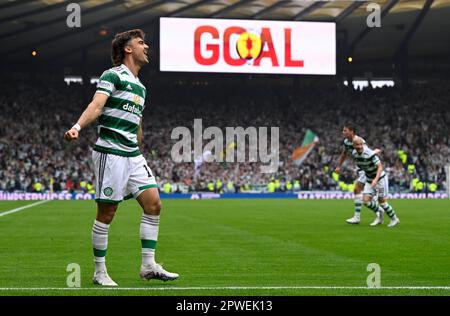 Glasgow, Großbritannien. 30. April 2023. JOTA of Celtic erzielt das 1. Tor beim Scottish Cup im Hampden Park, Glasgow. Das Bild sollte lauten: Neil Hanna/Sportimage Credit: Sportimage Ltd/Alamy Live News Stockfoto