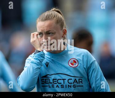 Das Academy Stadium, Manchester, Großbritannien. 30. April 2023. Damen Super League Football, Manchester City gegen Reading; Lauren Wade of Reading während des Warm-Up Credit: Action Plus Sports/Alamy Live News Stockfoto