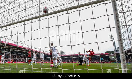 Das Jefferson Lerma von Bournemouth erzielt während des Spiels der Premier League im Vitality Stadium in Bournemouth das zweite Tor. Foto: Sonntag, 30. April 2023. Stockfoto