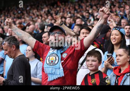 London, Großbritannien. 30. April 2023. Manchester City-Fan während des Premier League-Spiels in Craven Cottage, London. Das Bild sollte lauten: David Klein/Sportimage Credit: Sportimage Ltd/Alamy Live News Stockfoto