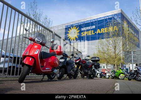 Düsseldorf, Deutschland. 30. April 2023. Vespa von F95 Fan vor Merkur Spiel-Arena Fortuna Düsseldorf - Karlsruher SC 30.04.2023 Copyright (nur für jour Stockfoto