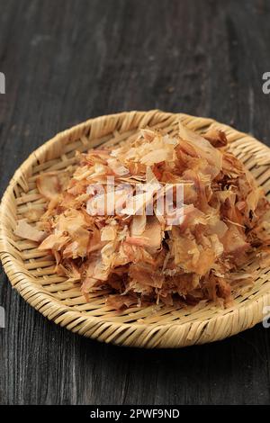 Bonito-Flocken, japanisches Katsuobushi, Nahaufnahme Stockfoto