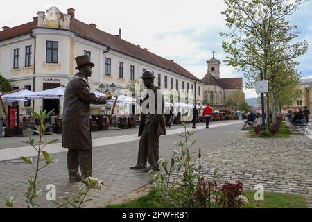 Die Vielzahl von Statuen aus Bronze, die in der Nähe des Zentrums der Festung zu finden sind. Diese Statuen zeigen einen anderen Status der Menschen aus der Vergangenheit Stockfoto