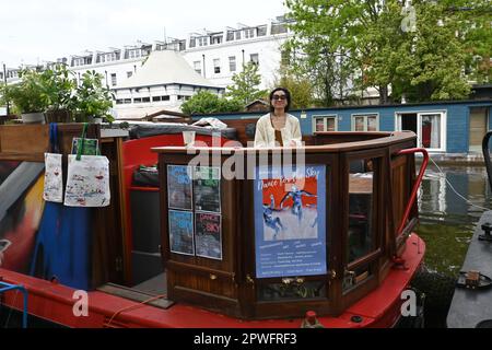 Warwick Avenue, London, Großbritannien. 30. April 2023. Schmalboote, Lastkähne und Kanalboote nehmen dieses Jahr am 40. Jahrestag der IWA Canalway Cavalcade Teil und feiern das nautische Leben auf den Wasserstraßen in Little Venice, London, Großbritannien. Kredit: Siehe Li/Picture Capital/Alamy Live News Stockfoto