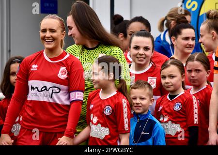 Teesside, Großbritannien. 30. April 2023. Der FC Middlesbrough Women spielte in der FA Women's National League Division One North gegen den FC Hull City Ladies. Die Besucher gewannen 0-4 im Map Group UK Stadium in Stockton-on-Tees in ihrem letzten Spiel der Saison. Die Ergebnisse anderswo sorgten dafür, dass Middlesbrough eine Abwanderung verhinderte. Kredit: Teesside Snapper/Alamy Live News Stockfoto