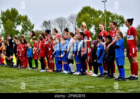 Teesside, Großbritannien. 30. April 2023. Der FC Middlesbrough Women spielte in der FA Women's National League Division One North gegen den FC Hull City Ladies. Die Besucher gewannen 0-4 im Map Group UK Stadium in Stockton-on-Tees in ihrem letzten Spiel der Saison. Die Ergebnisse anderswo sorgten dafür, dass Middlesbrough eine Abwanderung verhinderte. Kredit: Teesside Snapper/Alamy Live News Stockfoto