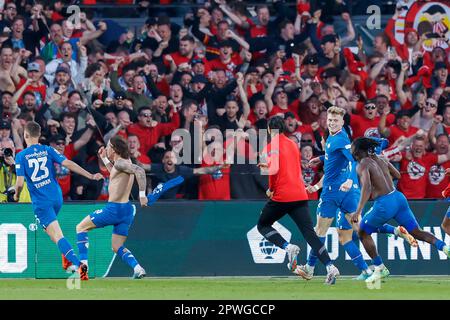 30-04-2023: Sport: Ajax gegen PSV KNVB Beker Finale ROTTERDAM, NIEDERLANDE - APRIL 30: Fabio Silva (PSV Eindhoven) gewinnt den Elfmeter und feiert Stockfoto