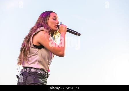 Indio, USA. 29. April 2023. Gabby Barrett während des Stagecoach Music Festivals im Empire Polo Club am 29. April 2023 in Indio, Kalifornien (Foto: Daniel DeSlover/Sipa USA) Guthaben: SIPA USA/Alamy Live News Stockfoto