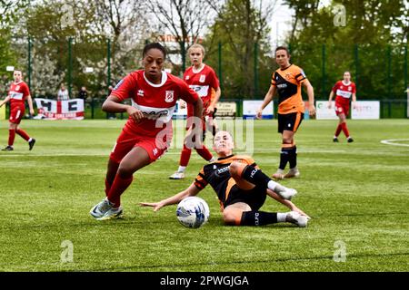 Teesside, Großbritannien. 30. April 2023. Armani Maxwell von Middlesbrough spielte den FC Middlesbrough Women in der FA Women's National League Division One North gegen den FC Hull City Ladies. Die Besucher gewannen 0-4 im Map Group UK Stadium in Stockton-on-Tees in ihrem letzten Spiel der Saison. Die Ergebnisse anderswo sorgten dafür, dass Middlesbrough eine Abwanderung verhinderte. Kredit: Teesside Snapper/Alamy Live News Stockfoto