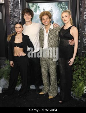 Yellowjackets Season Two Premiere im TCL Chinese Theater IMAX am 22. März 2023 in Los Angeles, CA, mit Bella Shepard, Tyler Lawrence Gray, Armani Jackson, Chloe Rose Robertson wo: Los Angeles, Kalifornien, USA, wenn: 22. März 2023 Guthaben: Nicky Nelson/WENN Stockfoto