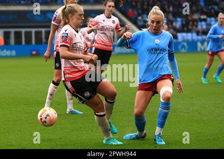 Manchester, Großbritannien. 30. April 2023. Manchester Academy, Manchester, 30. April 2023: Amalie Eikeland (9 Reading) während des WSL-Spiels zwischen Manchester City und Reading im Academy Stadium, Manchester, England. (MHodsman/SPP) Kredit: SPP Sport Press Photo. Alamy Live News Stockfoto