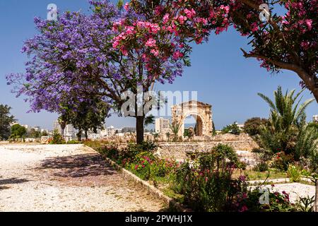 Nekropolis und römischer Triumphbogen, im Tyre Main Land, Tyre(Sour,Sur), Libanon, naher Osten, Asien Stockfoto