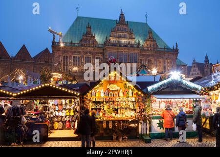 Weihnachtsmarkt, Rathaus, Marktplatz, Bremen, Deutschland Stockfoto