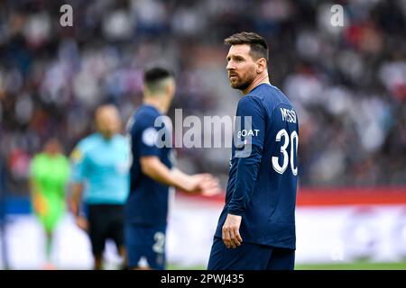 Paris, Frankreich. 30. April 2023. Leo Lionel Messi beim Fußballspiel Ligue 1 Uber zwischen dem FC Lorient und Paris Saint Germain (PSG) am 30. April 2023 im Parc des Princes Stadion in Paris, Frankreich. Foto von Victor Joly/ABACAPRESS.COM Kredit: Abaca Press/Alamy Live News Stockfoto