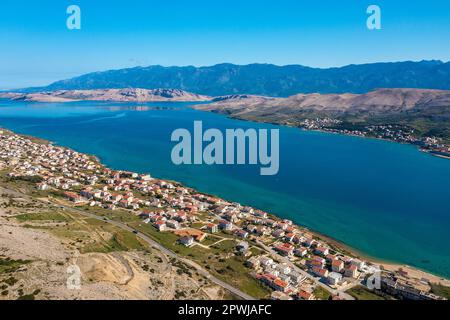 Luftaufnahme der Stadt Pag auf der Insel Pag Stockfoto