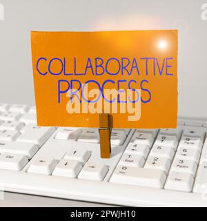 Inspiration zeigt Zeichen des Collaborative Process, Business Showcase Menschen und Organisationen arbeiten Ergebnisse erzielen Stockfoto