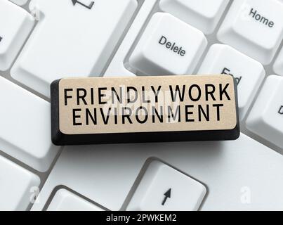 Handschriftfreundliche Arbeitsumgebung, Internetkonzept Zukunft Stadt intelligent, modern, Hochhausgebäude Umgebung Stockfoto