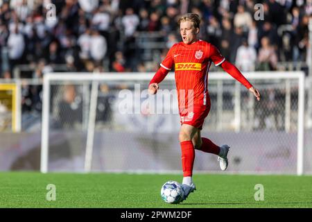 Farum, Dänemark. 30. April 2023. Daniel Svensson (27) vom FC Nordsjaelland während des Superliga-Spiels 3F zwischen dem FC Nordsjaelland und Aarhus GF rechts vom Dream Park in Farum. (Foto: Gonzales Photo/Alamy Live News Stockfoto