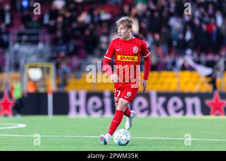 Farum, Dänemark. 30. April 2023. Daniel Svensson (27) vom FC Nordsjaelland während des Superliga-Spiels 3F zwischen dem FC Nordsjaelland und Aarhus GF rechts vom Dream Park in Farum. (Foto: Gonzales Photo/Alamy Live News Stockfoto