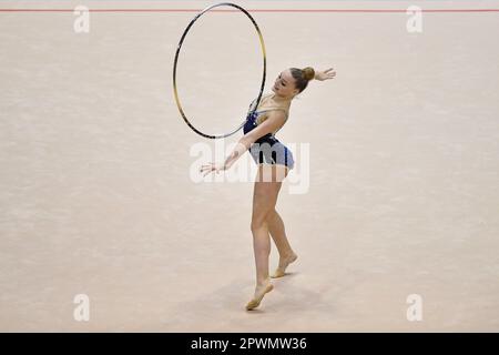 Turin, Italien, Italien. 30. April 2023. Italien, Turin 30/04/23 .Pala Gianni Asti aus Turin .Finale sechs der Nationalen Rhythmischen Turnmeisterschaft Serie A 2023.Tara Dragas.Udinese.Circle (Bild: © Tonello Abozzi/Pacific Press via ZUMA Press Wire) NUR REDAKTIONELLE VERWENDUNG! Nicht für den kommerziellen GEBRAUCH! Stockfoto