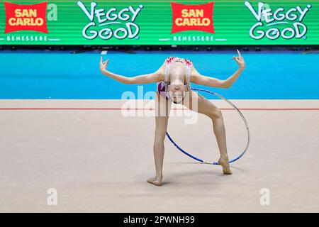 Turin, Italien, Italien. 30. April 2023. Italien, Turin 30/04/23 .Pala Gianni Asti aus Turin .Finale sechs der Nationalen Rhythmischen Turnmeisterschaft Serie A 2023.Chiara Puosi.motto Viareggio.Circle (Bild: © Tonello Abozzi/Pacific Press via ZUMA Press Wire) NUR REDAKTIONELLE VERWENDUNG! Nicht für den kommerziellen GEBRAUCH! Stockfoto
