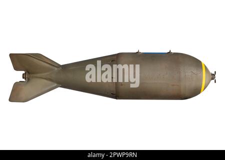 Antike militärische grüne Raketenbombe isoliert auf weißem Hintergrund Stockfoto