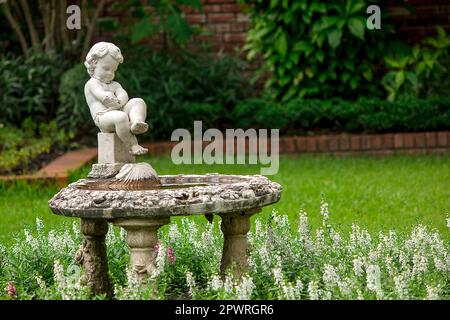 Cupid Fountain im Park Stockfoto