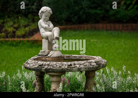 Cupid Fountain im Park Stockfoto